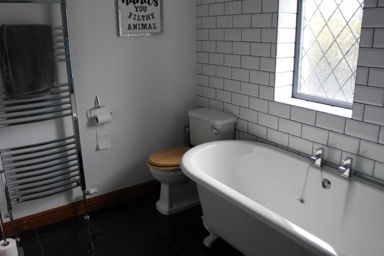 Modern Spacious House - Sleeps 16, Free Parking, Sun Terrace Nuneaton Ngoại thất bức ảnh