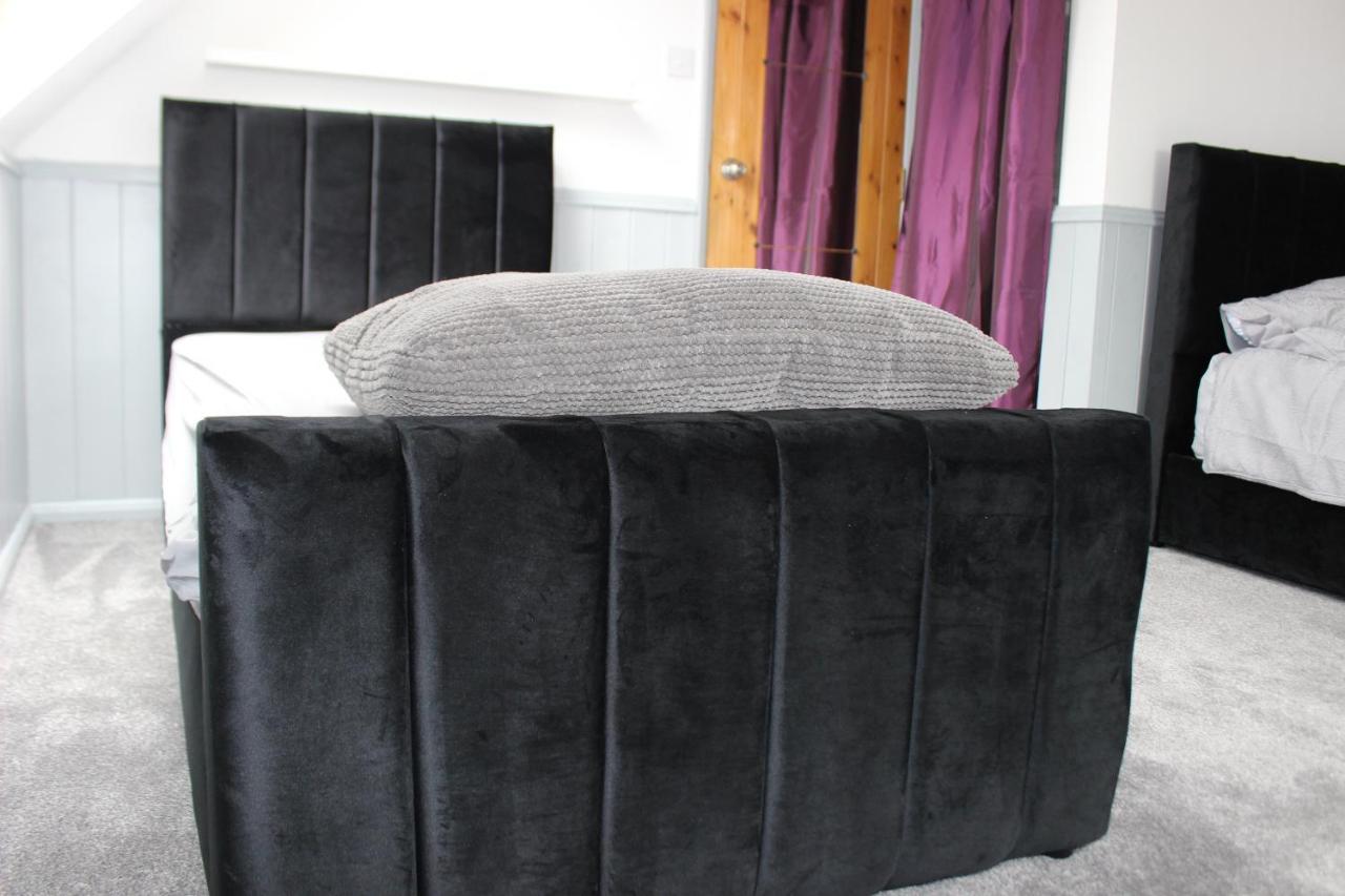 Modern Spacious House - Sleeps 16, Free Parking, Sun Terrace Nuneaton Ngoại thất bức ảnh